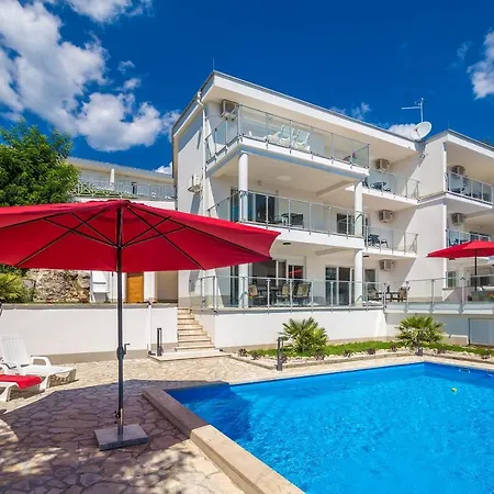 Vila Theodor - Josip Villa